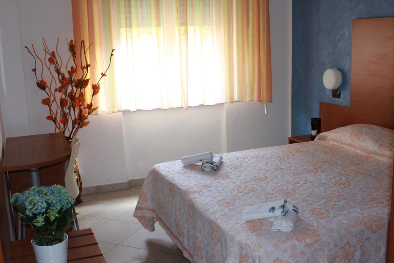 Hotel Nettuno Montecatini Terme Kültér fotó